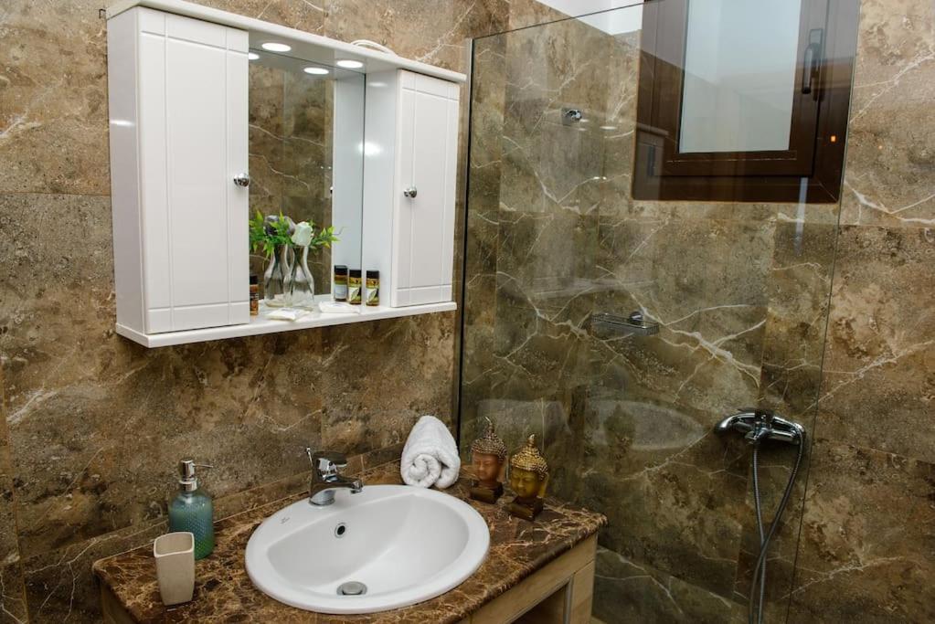 ארכאנגלוס Blue Bay Villas , First Floor מראה חיצוני תמונה